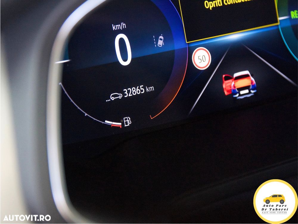 Renault Captur PHEV 160 Techno - 35