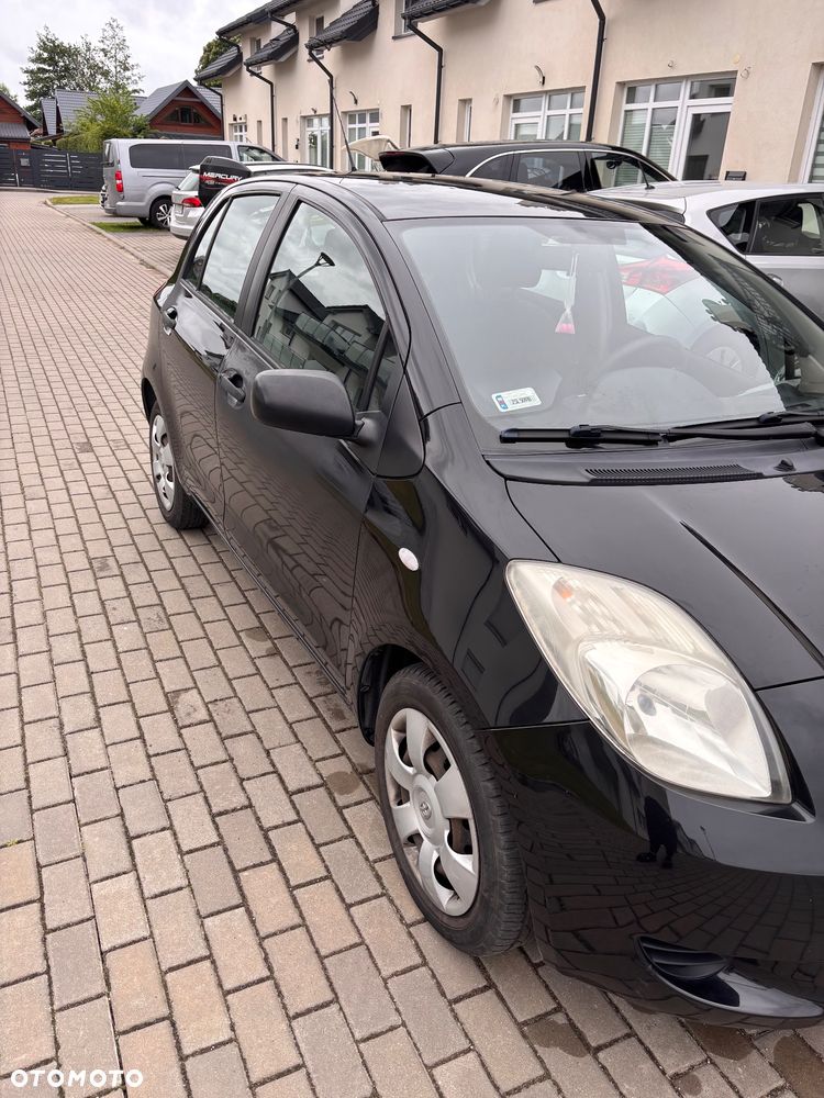 Toyota Yaris - 2