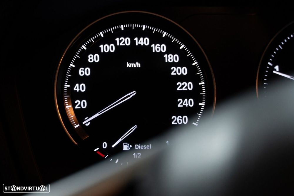 BMW 216 Active Tourer d Advantage - 25