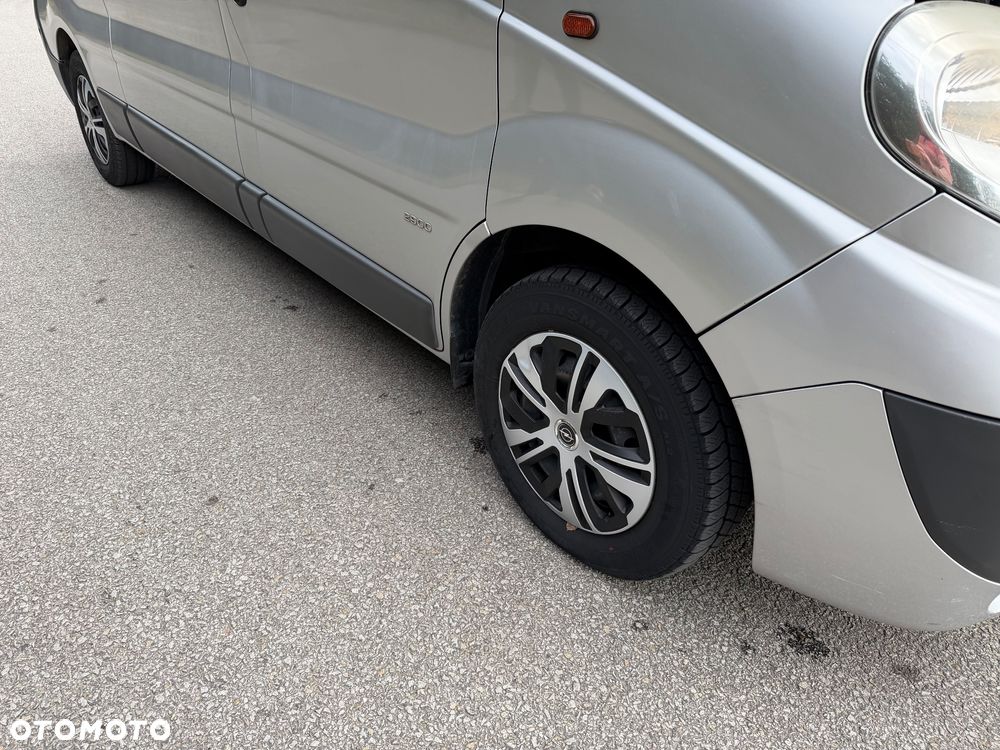 Opel Vivaro - 22