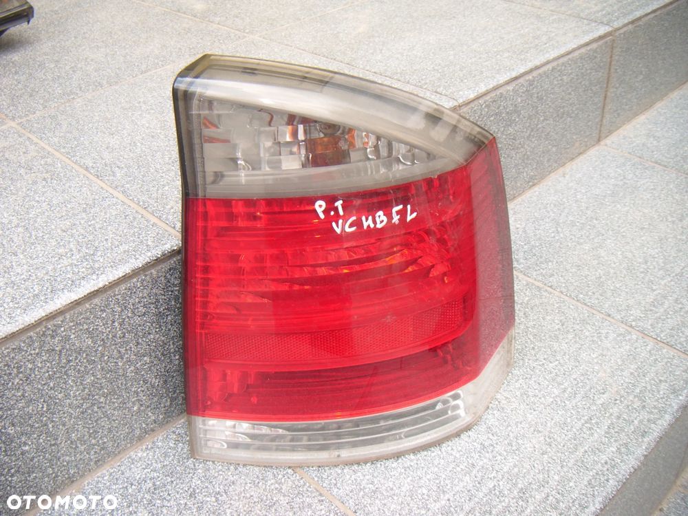opel vectra c hatchback lift lampa prawy tył - 1