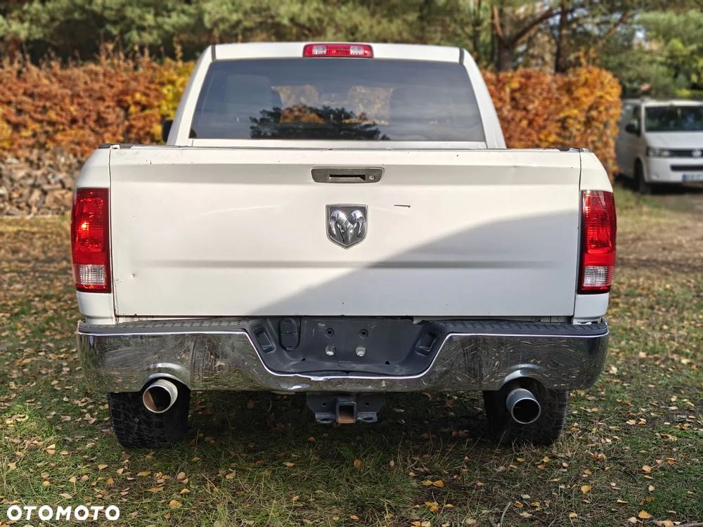 Dodge RAM 1500 5.7 4x4 - 8