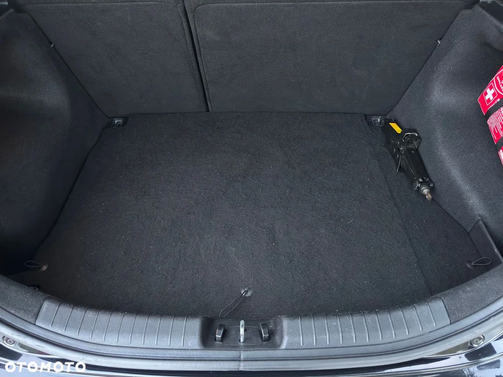 Kia Ceed 1.4 CVVT Dream-Team Edition - 7