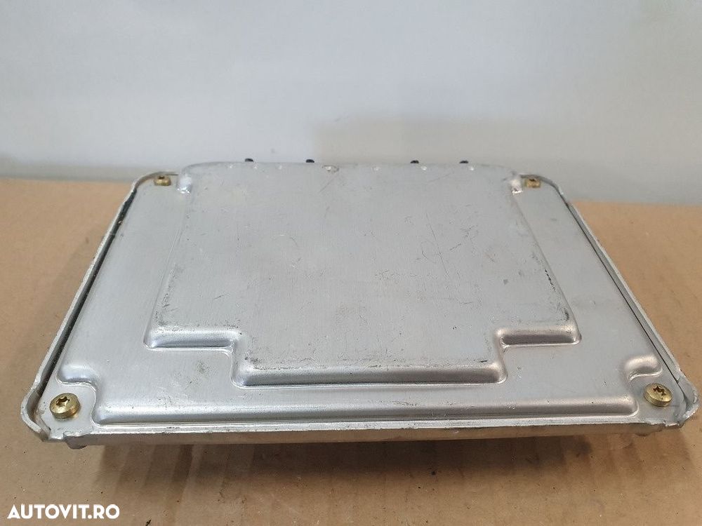 Calculator ECU motor VOLKSWAGEN PASSAT 3B2 1996 - 2001 BOSCH  0281010940  038906019GS - 4