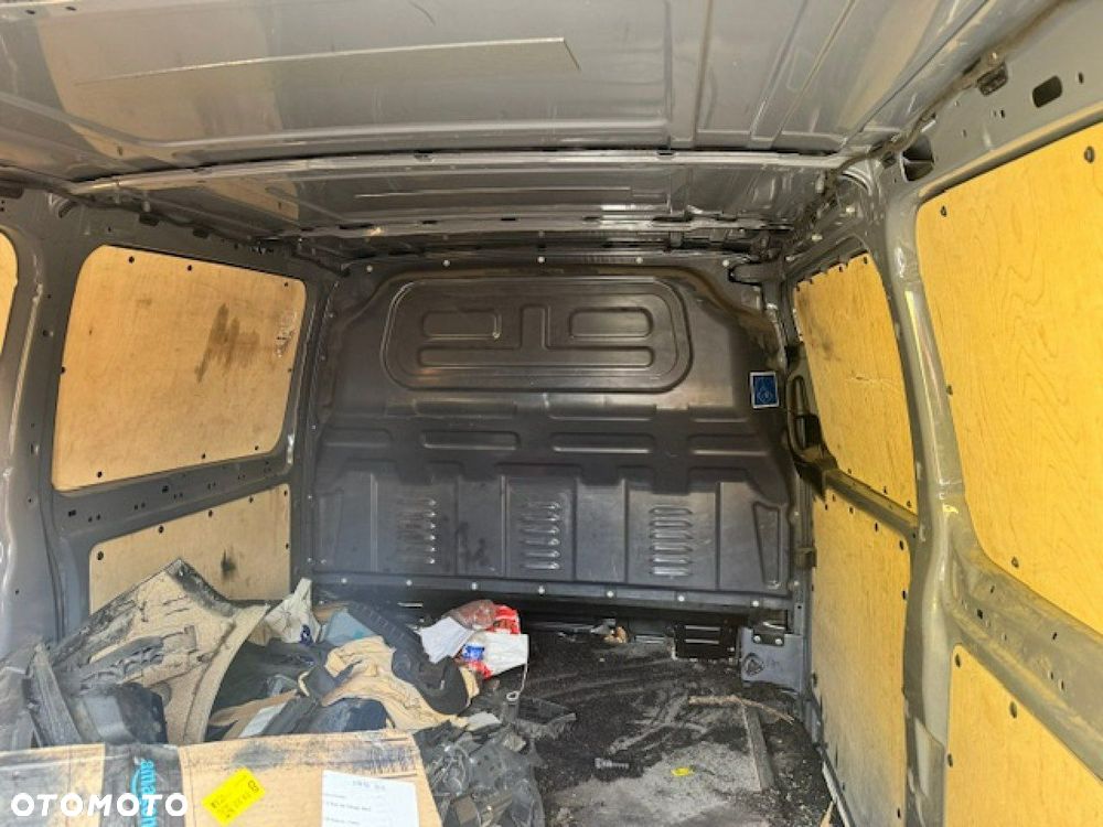 Mercedes-Benz Vito - 18