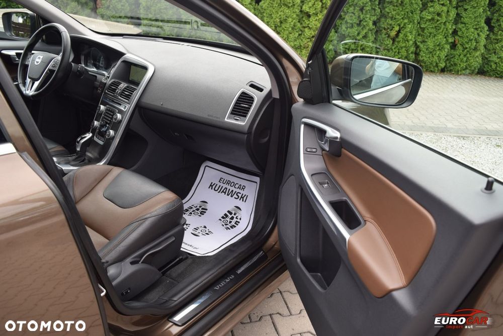 Volvo XC 60 D4 Geartronic Summum - 15