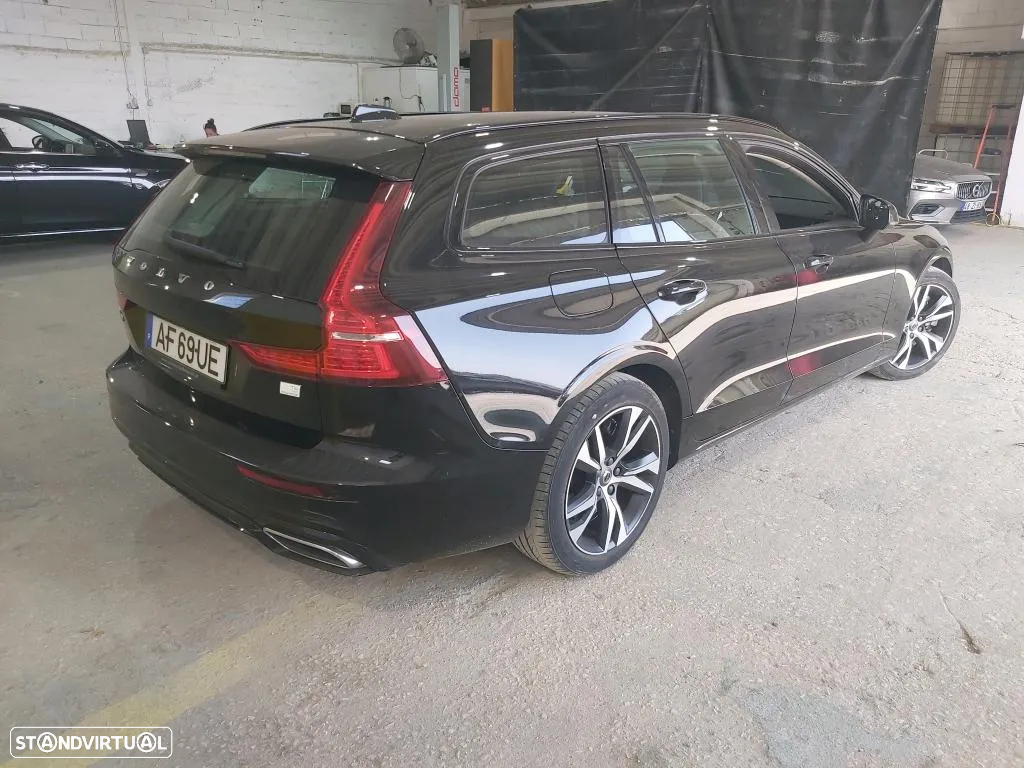 Volvo V60 2.0 T6 AWD TE R-Design Expression - 3