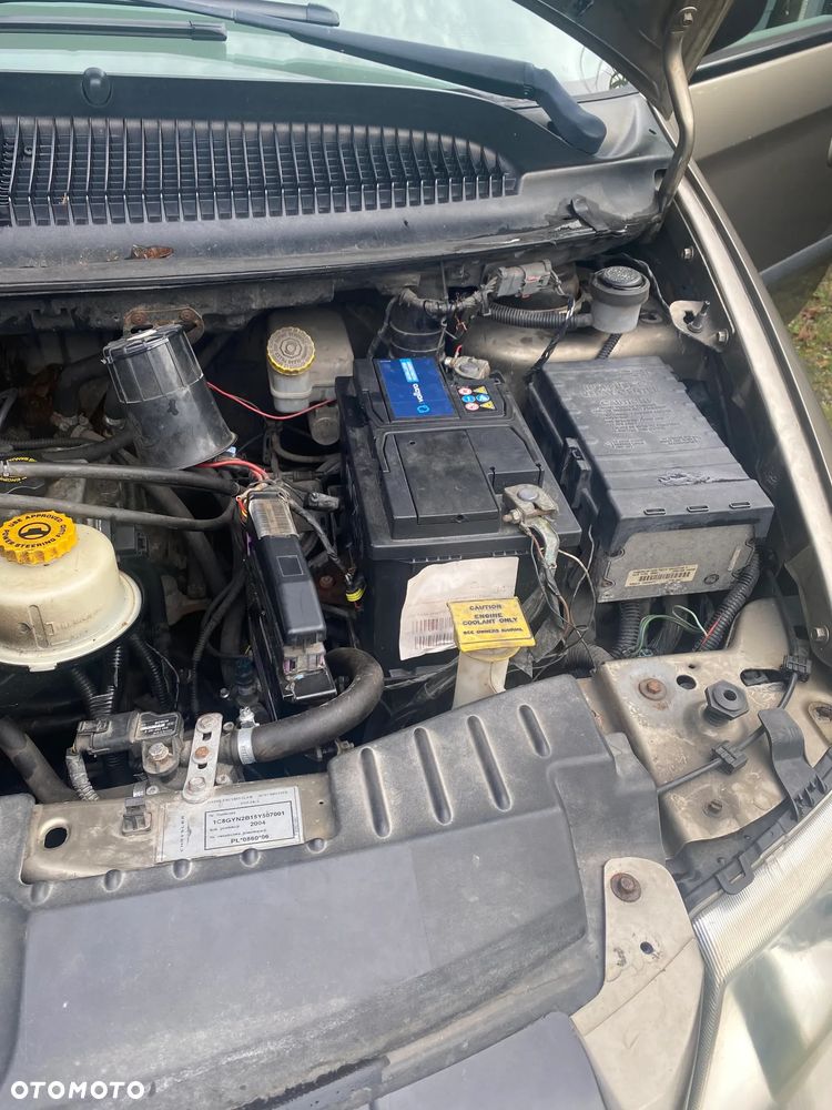 Chrysler Voyager 2.4 SE - 7