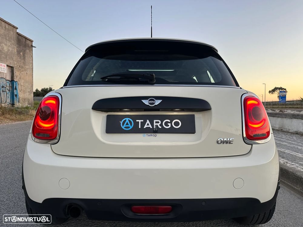 MINI 3 Portas One Auto - 12