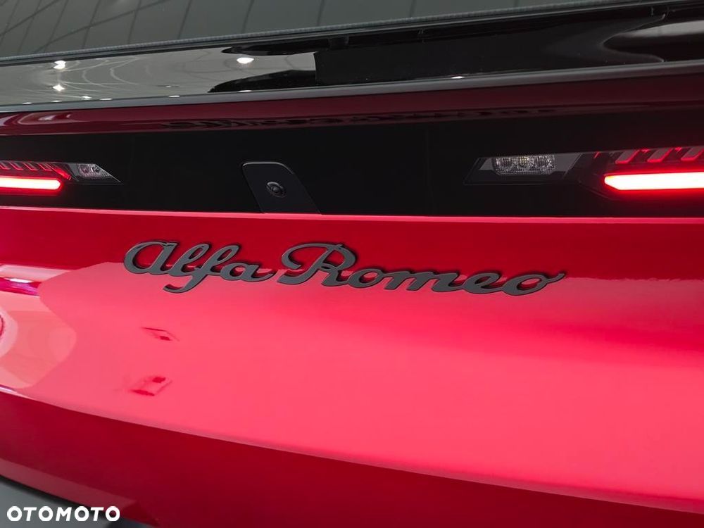 Alfa Romeo Junior 1.2 mHEV Ibrida Q4 eDCT - 24