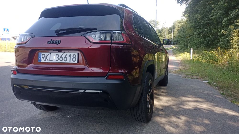 Jeep Cherokee - 14