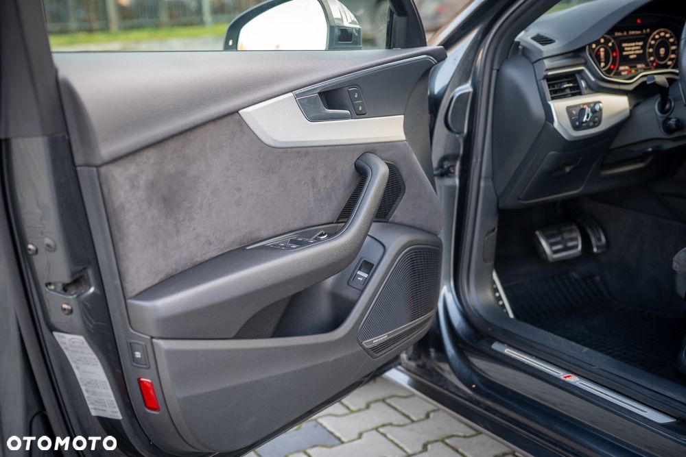 Audi A4 Avant 2.0 TDI S tronic - 18