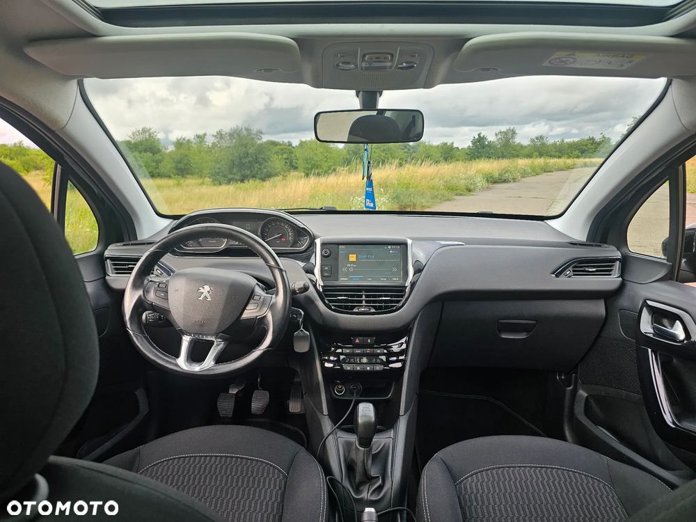 Peugeot 208 PureTech 82 Urban Move - 24