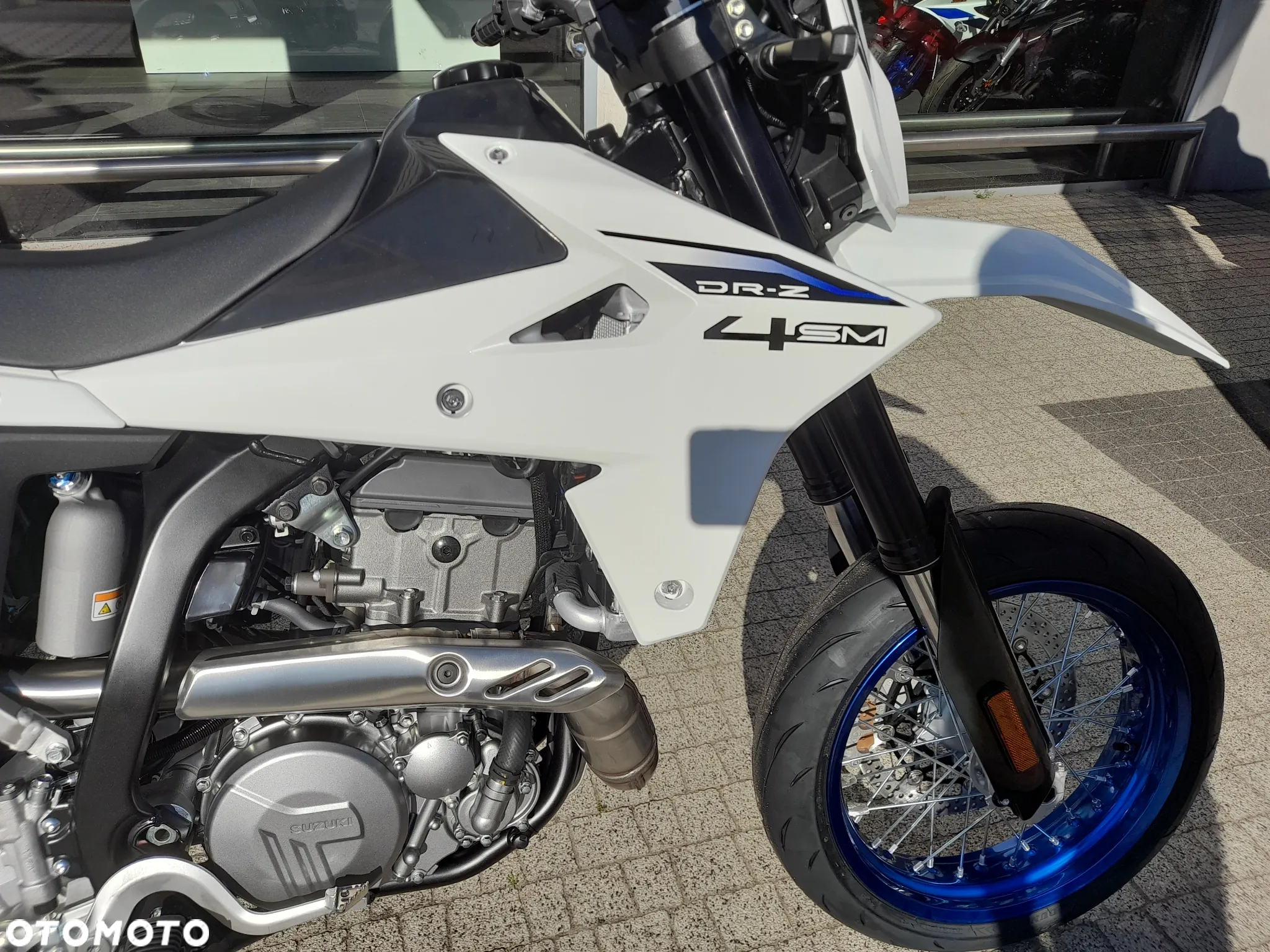 Suzuki DR-Z - 10