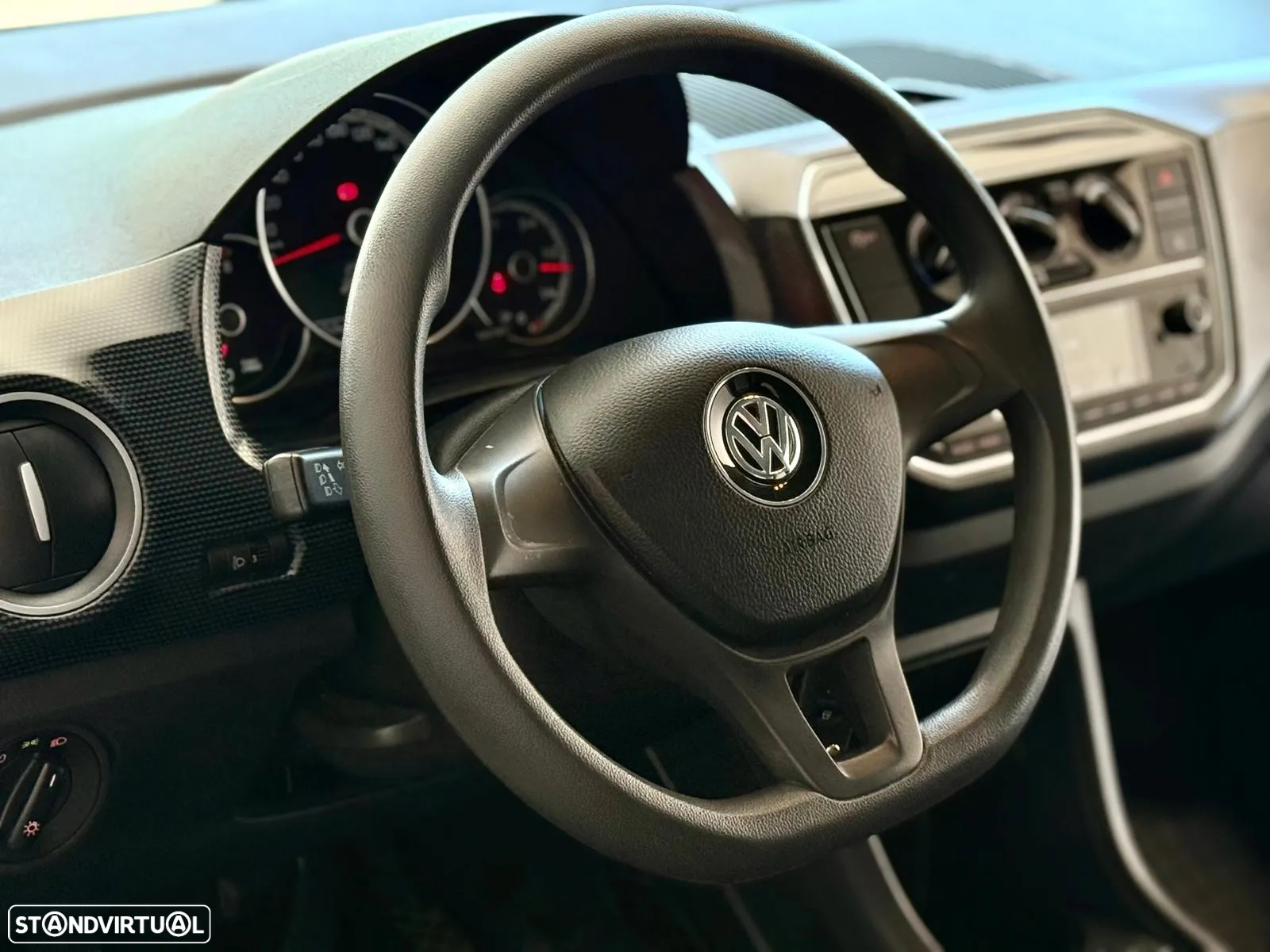 VW Up! 1.0 High - 8