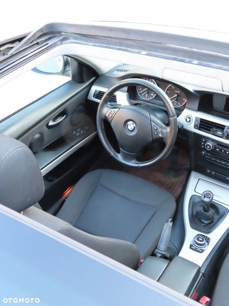 BMW Seria 3 320d - 13