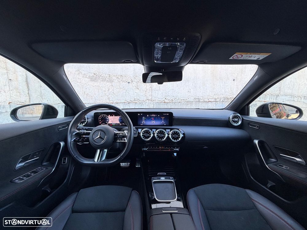 Mercedes-Benz A 250 e AMG Line - 14