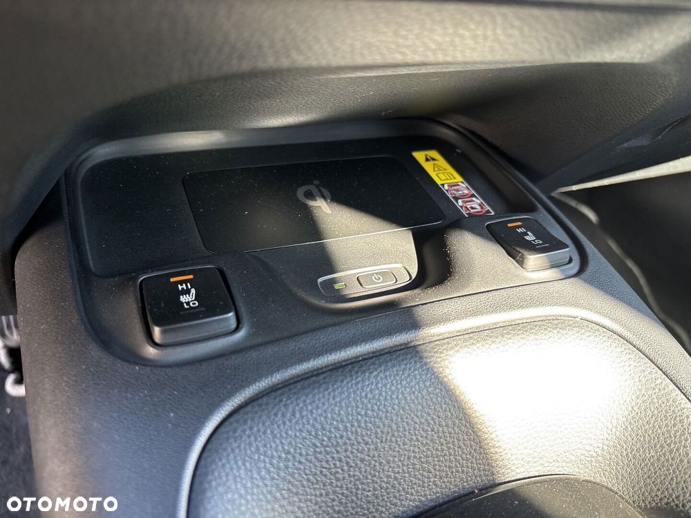 Toyota Corolla 1.8 Hybrid Comfort - 25