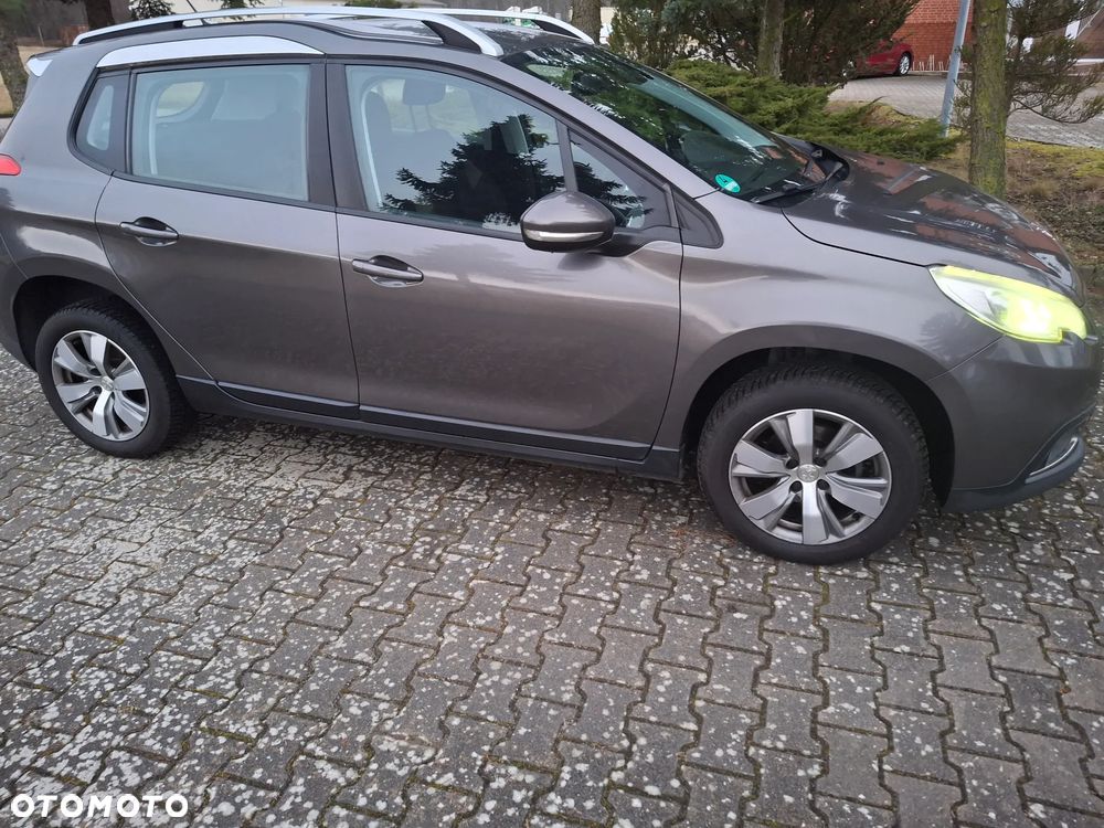 Peugeot 2008 - 8