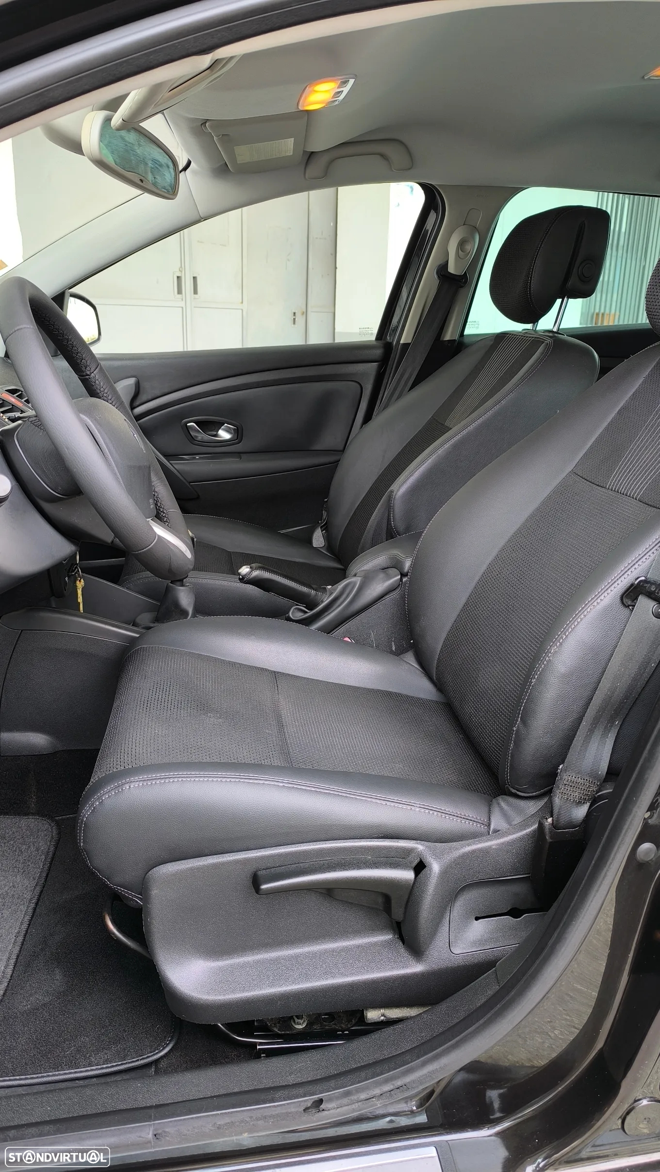 Renault Mégane Sport Tourer 1.5 dCi Dynamique S - 9