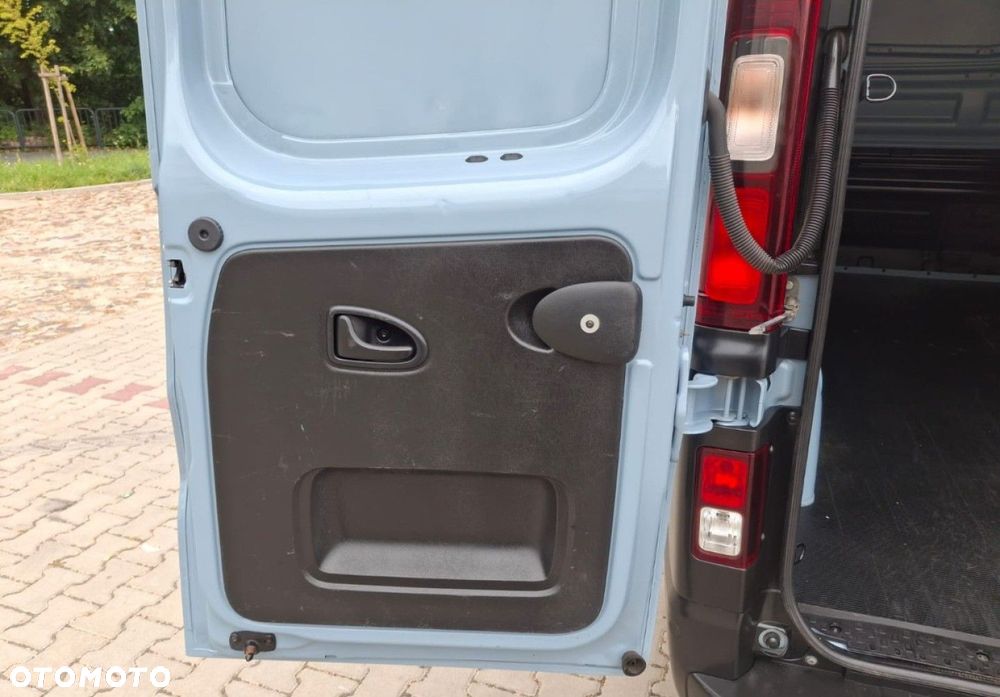 Renault Trafic - 28