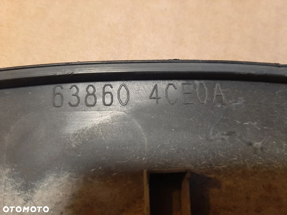 Listwa błotnika Nissan XTRAIL T32  prawy przód 638604CE0A - 2