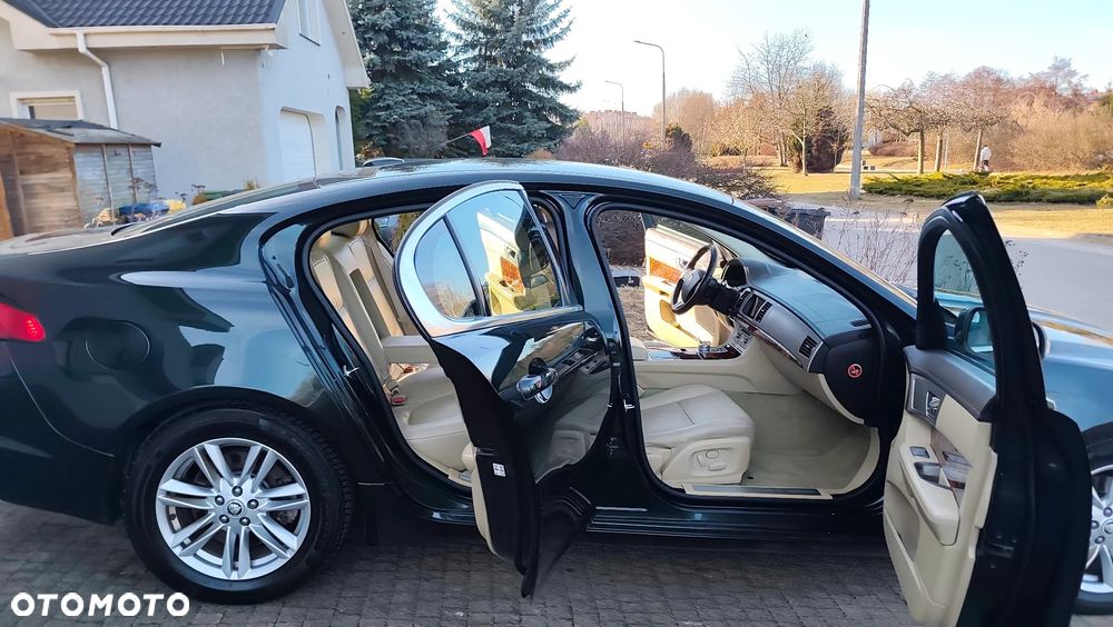 Jaguar XF 3.0 V6 Luxury - 29