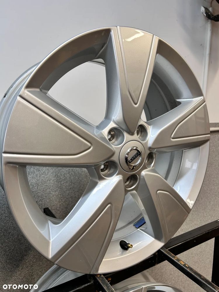 4 FELGI ALU. VOLVO XC40  17'' 7,5J ET50,5  NR. FABR. 316 80565 - 6