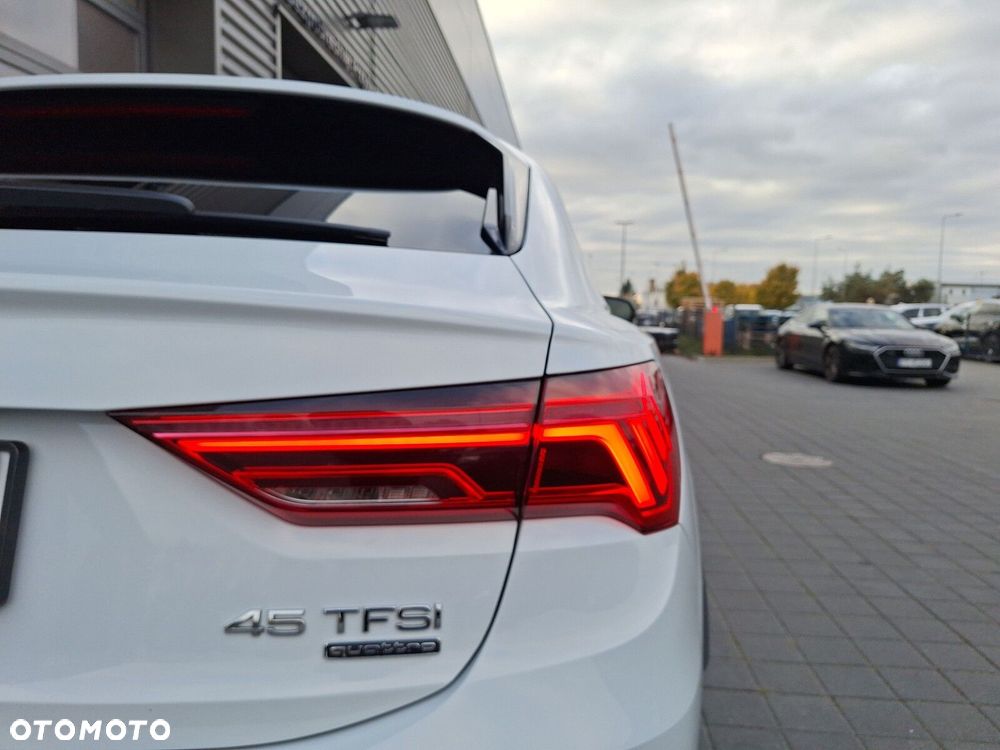 Audi Q3 Sportback 45 TFSI Quattro S-Line S tronic - 36