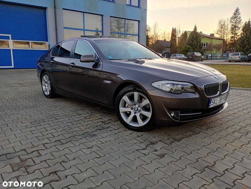 BMW Seria 5 520d - 13