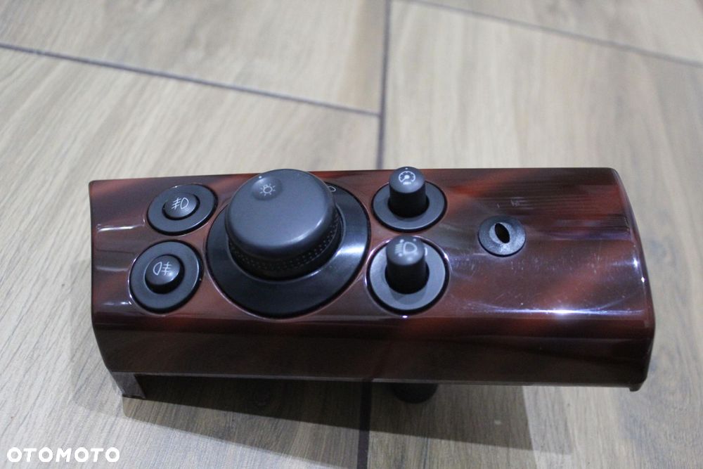 WŁĄCZNIK PRZEŁĄCZNIK ŚWIATEŁ OPEL ASTRA H 13100128 - 1