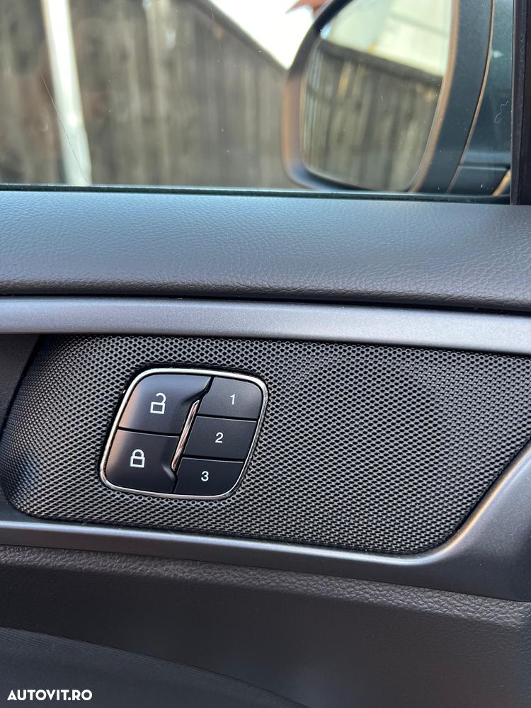Ford Mondeo 2.0 TDCI PowerShift AWD Titanium - 9