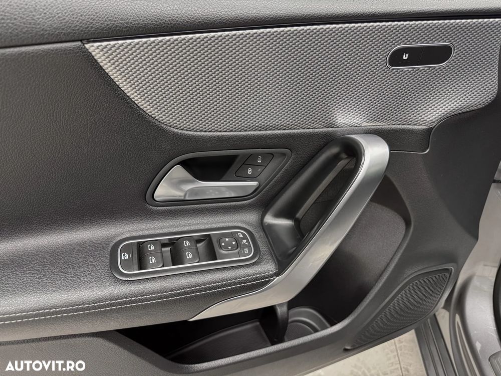 Mercedes-Benz A 220 d 4Matic 8G-DCT Edition 2020 - 23