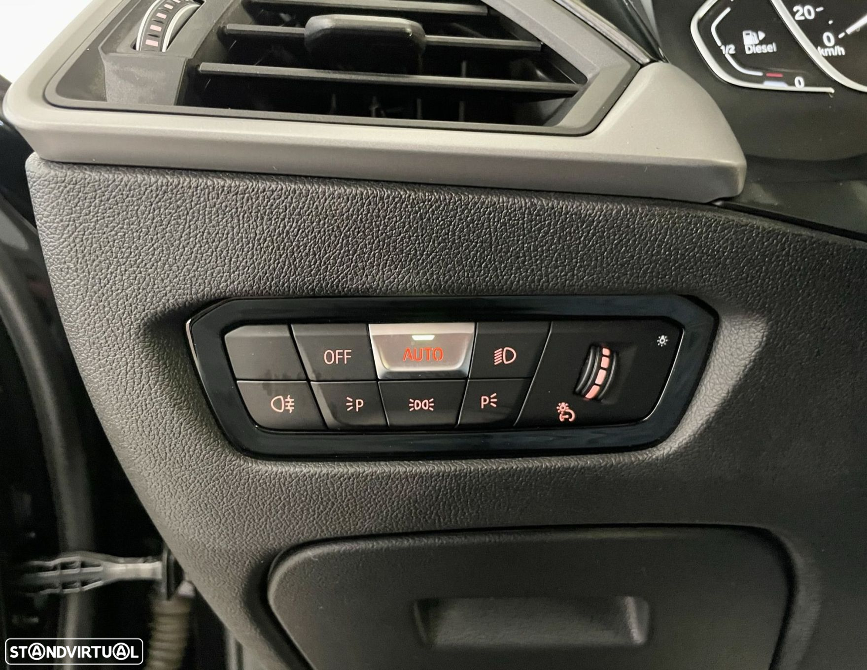 BMW 318 d Touring Auto - 15