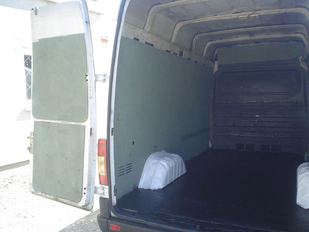 Volkswagen LT - 9