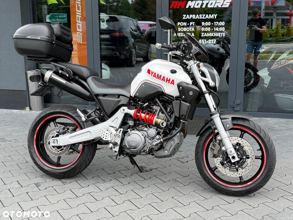 Yamaha MT - 2