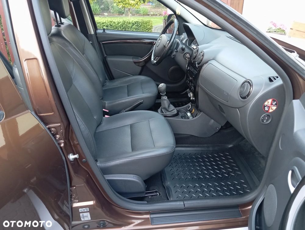 Dacia Duster 1.6 Laureate 4x4 - 32