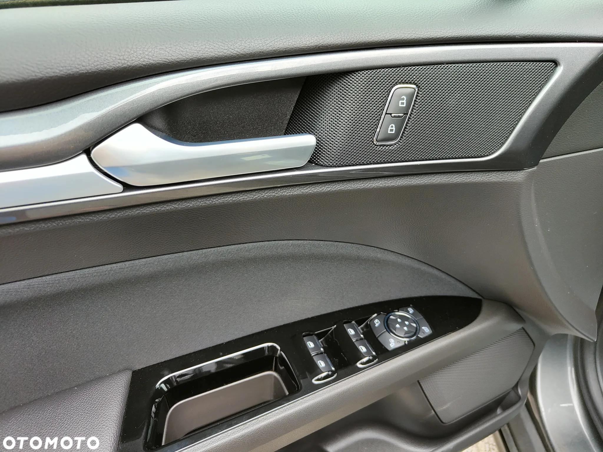 Ford Mondeo 2.0 TDCi Ambiente Plus - 16