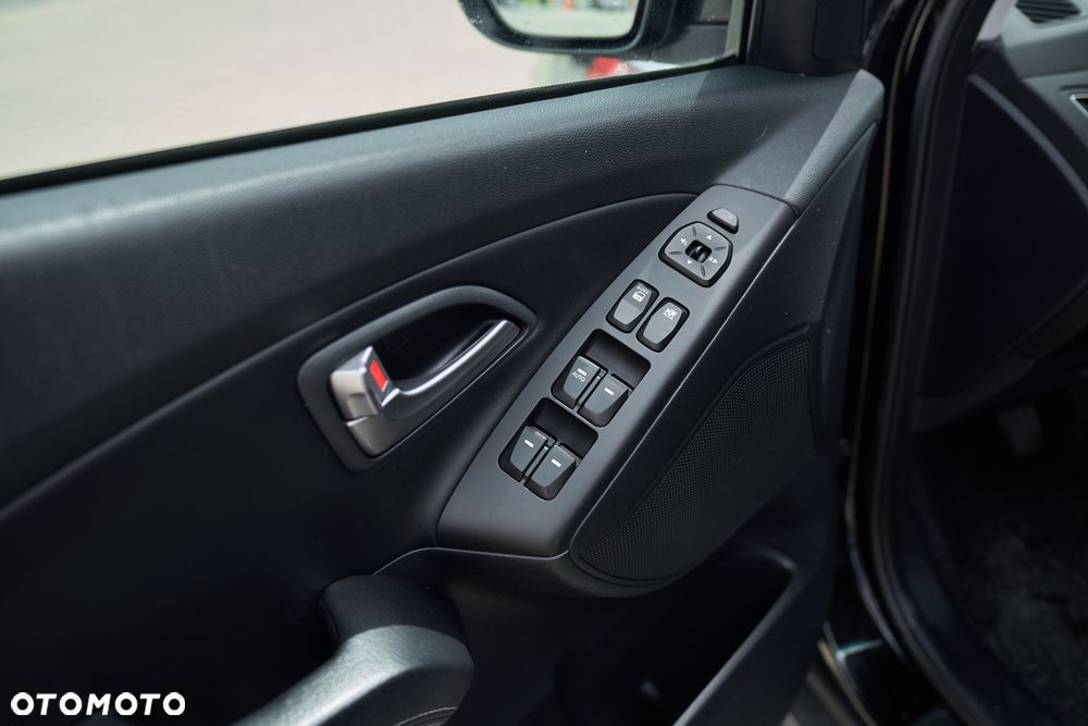 Hyundai ix35 - 12