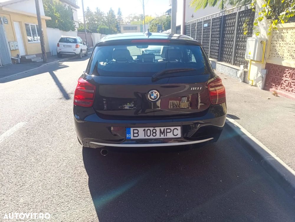 BMW Seria 1 118i - 18