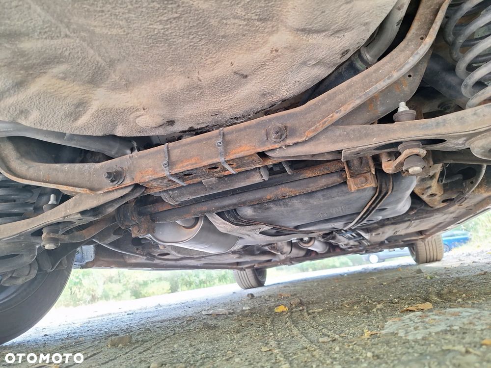 Ford Focus 1.8 FF Trend - 27