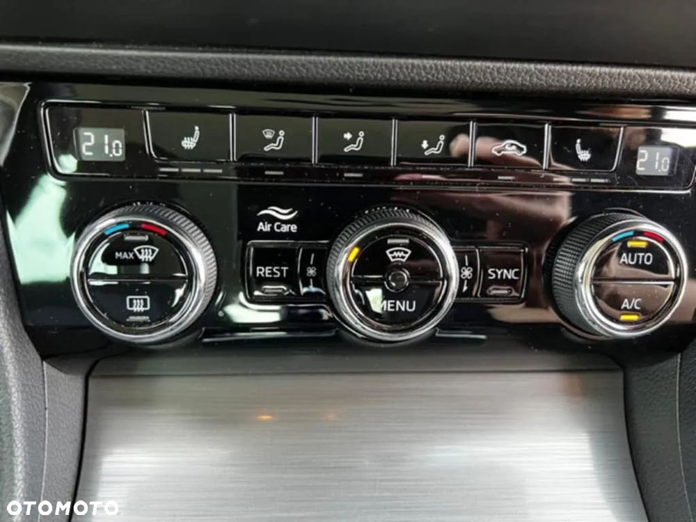 Skoda Superb 2.0 TSI Style DSG - 6