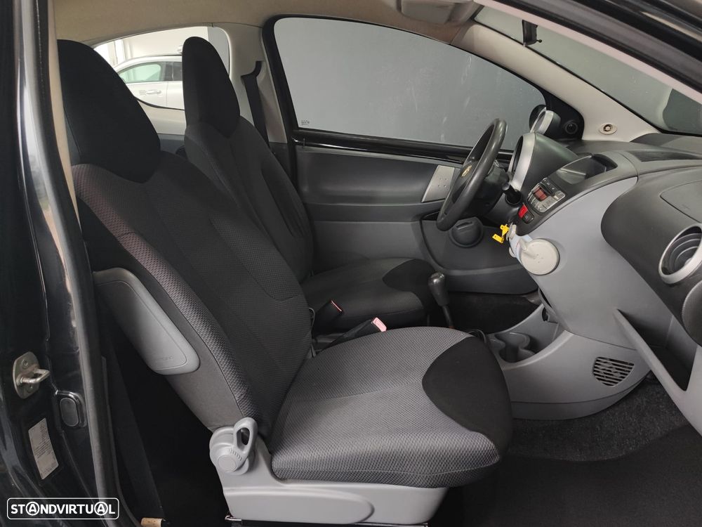 Toyota Aygo 1.0 + AC - 37