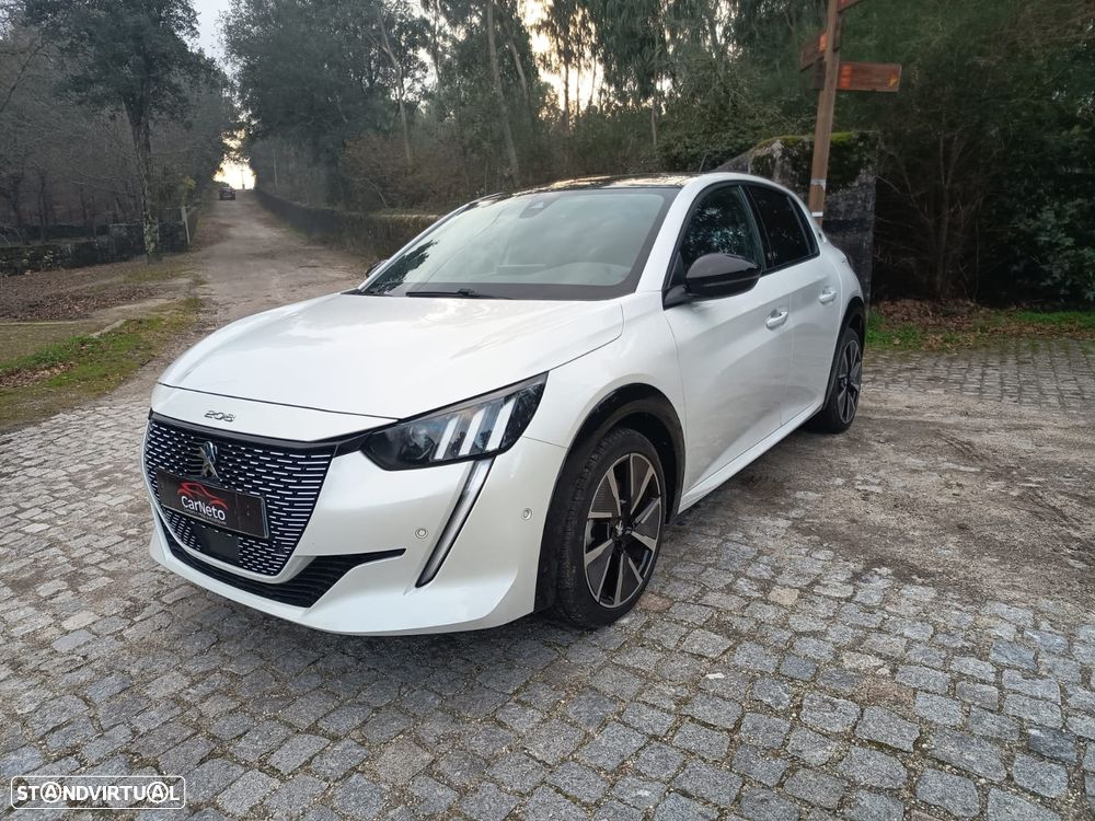 Peugeot e-208 50 kWh GT Line - 1