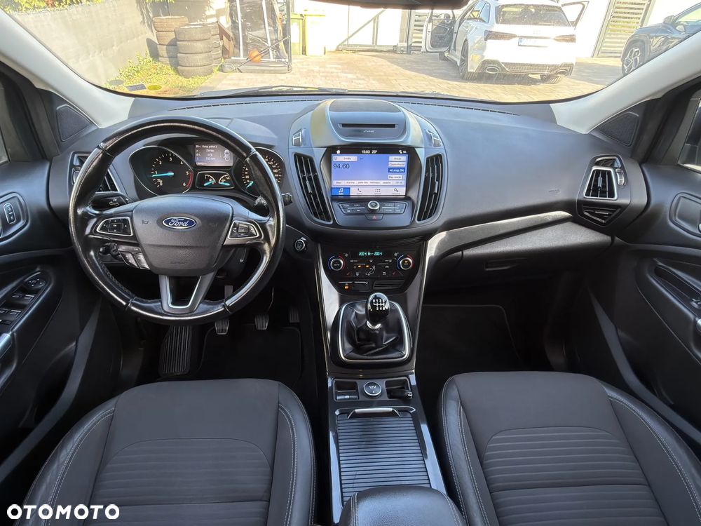 Ford Kuga 2.0 TDCi FWD Titanium - 15