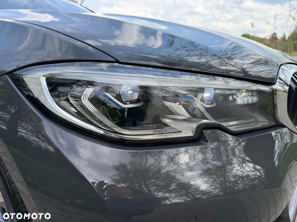 BMW Seria 3 320d Edition Luxury Line Purity - 32