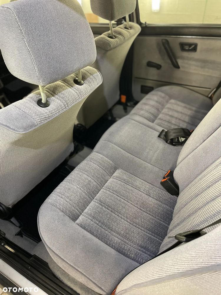 Volkswagen Jetta - 7