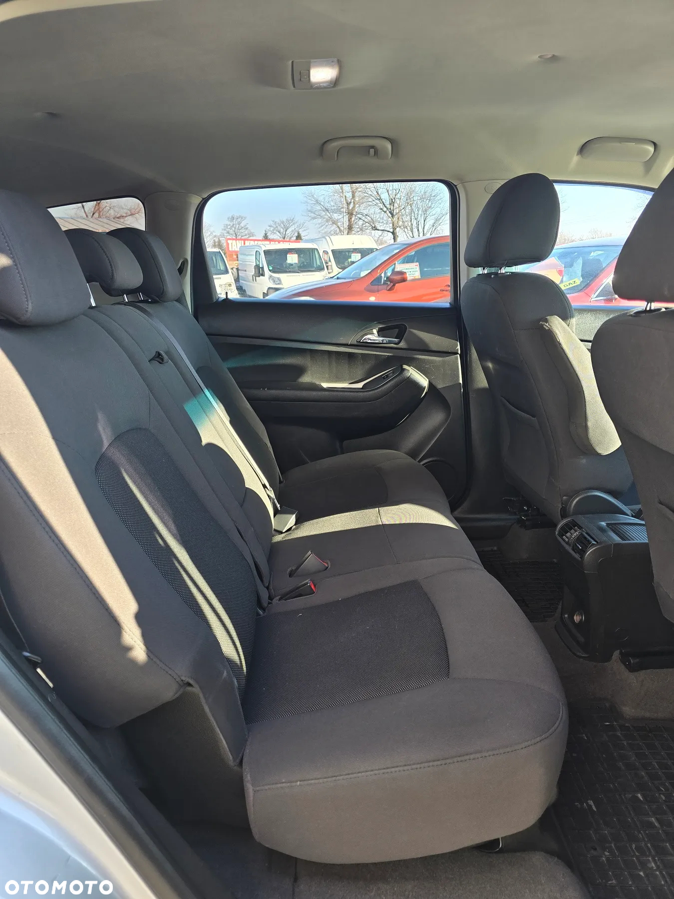 Chevrolet Orlando - 11