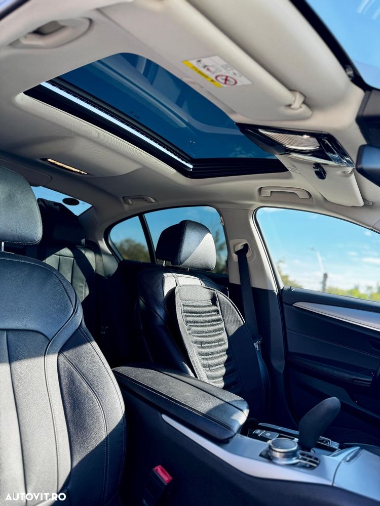 BMW Seria 5 520d Touring Aut. Sport Line - 11