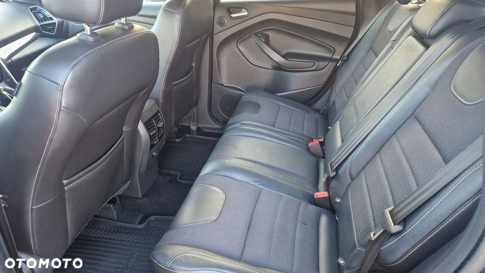 Ford Kuga - 16
